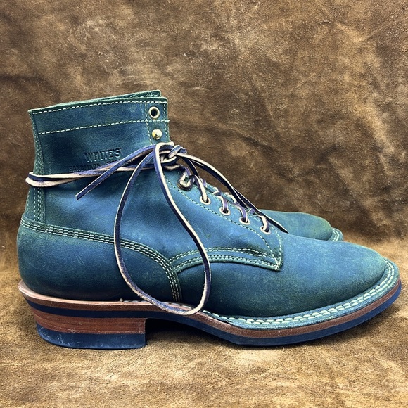 White's 350 Cruiser Leaf Green Waxy
Commander 10D Limited Run (RARE) - Picture 2 of 10